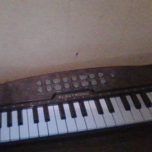electronic toy piano